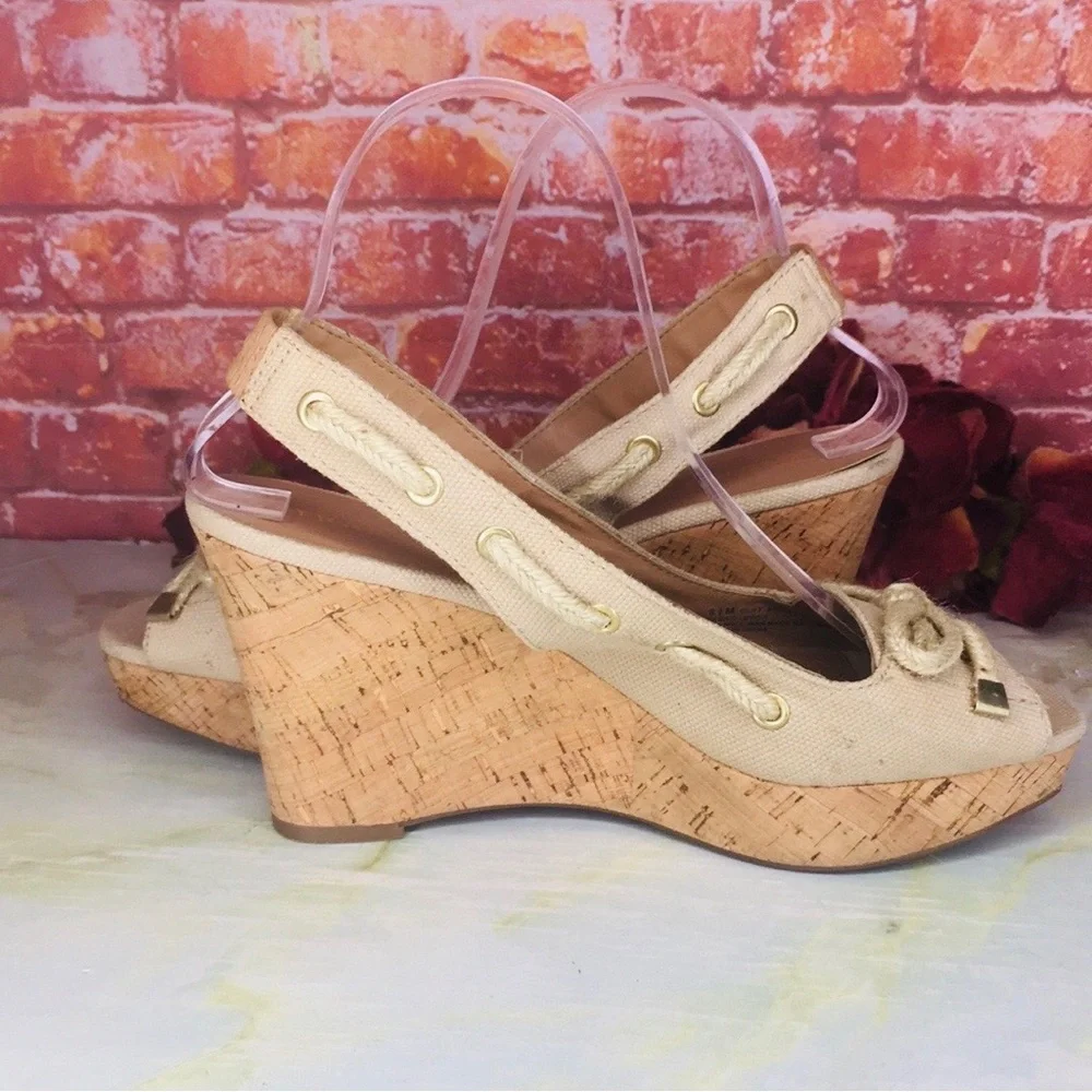Franco Sarto khaki burlap